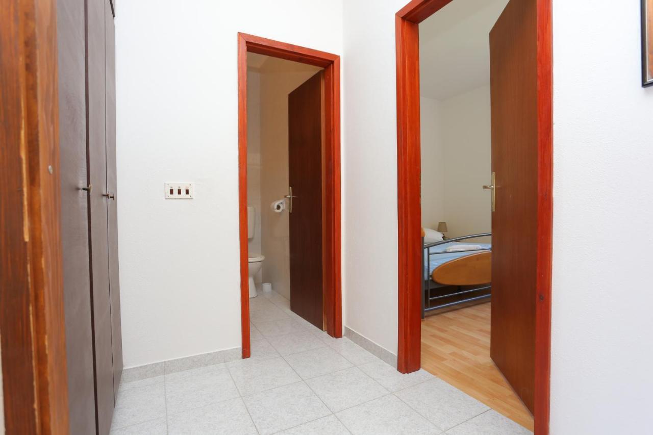 Apartments With A Parking Space Lokva Rogoznica, Omis - 17645 Esterno foto