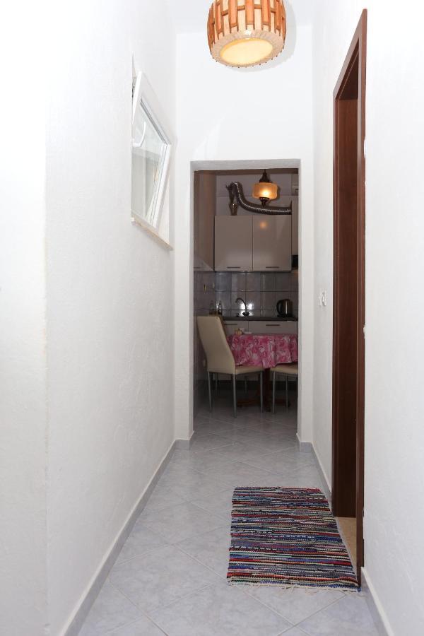 Apartments With A Parking Space Lokva Rogoznica, Omis - 17645 Esterno foto